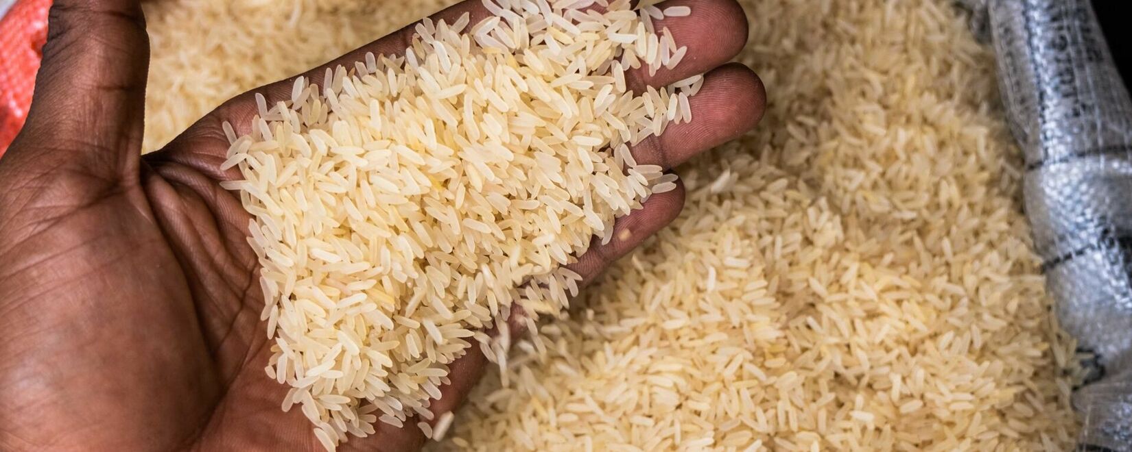 Индия рассматривает продление экспортной пошлины на пропаренный рис