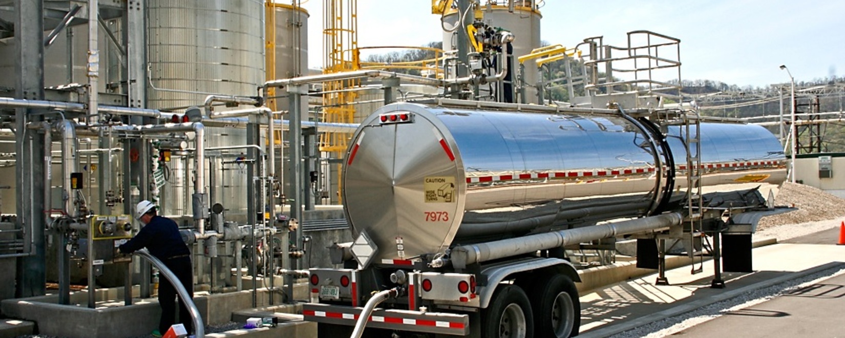 ФАС呼吁石油公司增加向国内市场的燃料供应。
