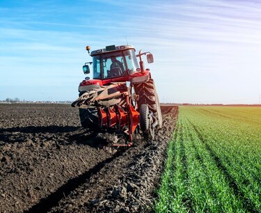 Ростсельмаш увеличил отгрузку сельхозтехники на 56% за первые рабочие дни 2024 года